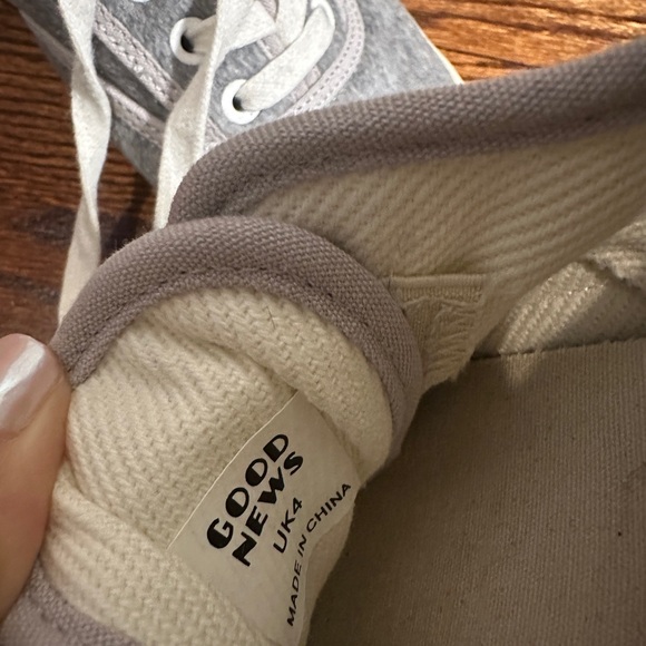 Size 4UK - Picture 2 of 5